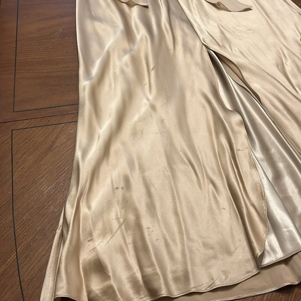 COPY - Gold Glamour Prom Dress with Elegant Design - Picture 14 of 16